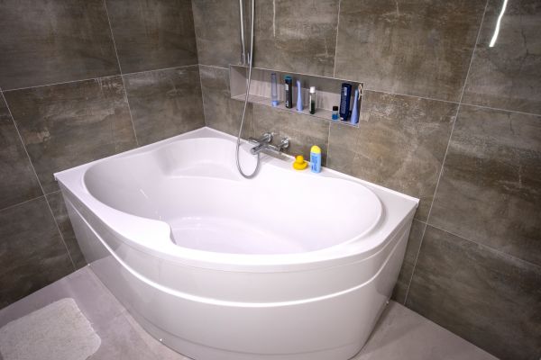 Large Bathtub Installation in Heber City